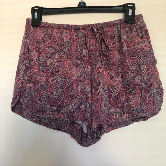 Brandy Melville Pants - Brandy Melville Paisley Bohemian Eve Shorts
